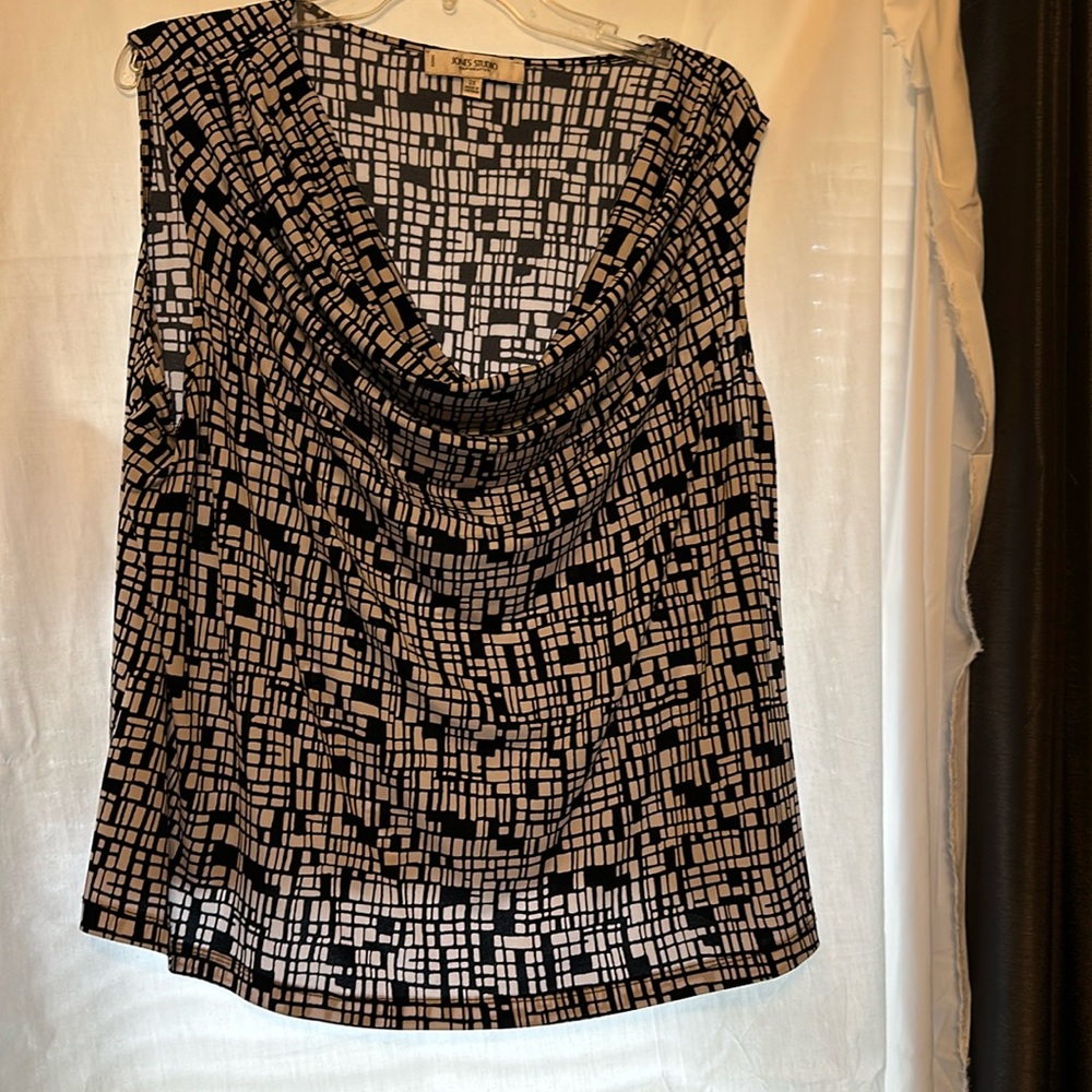 Jones studio separates size 2X women’s navy blue and white